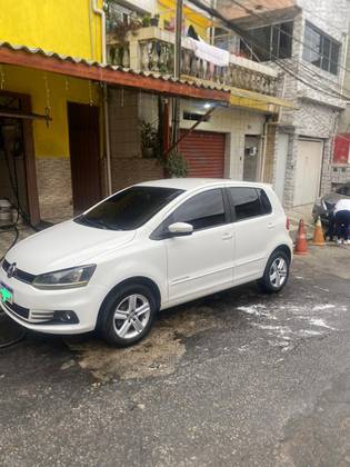 VOLKSWAGEN FOX 1.0 MPI COMFORTLINE 12V FLEX 4P MANUAL VOLKSWAGEN FOX 1.0 MPI COMFORTLINE 12V FLEX 4P MANUAL